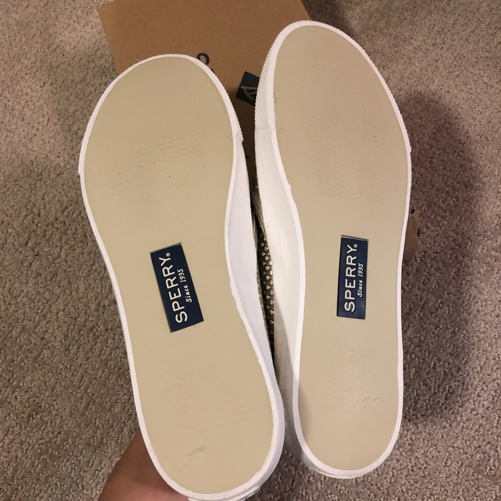 Sperry Flats - Picture 4 of 4